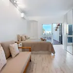 White And Terrace דירה *