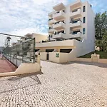 דירה White And Terrace